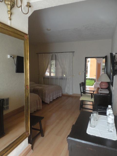 Hotel Royal Spa Zimapán Екстериор снимка